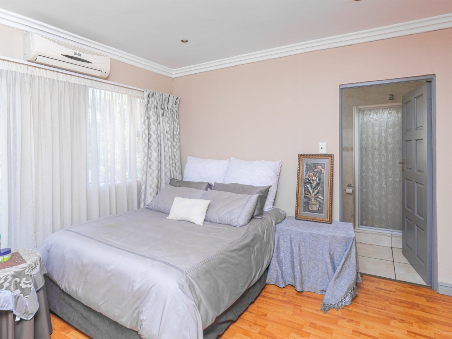 4 Bedroom Property for Sale in Birdwood Estate North West